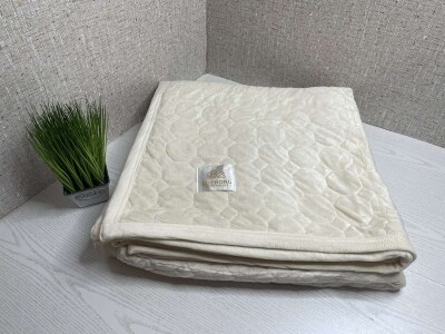 Покривало велюрове "BOZHONG" (Молоко) 220х240 см.