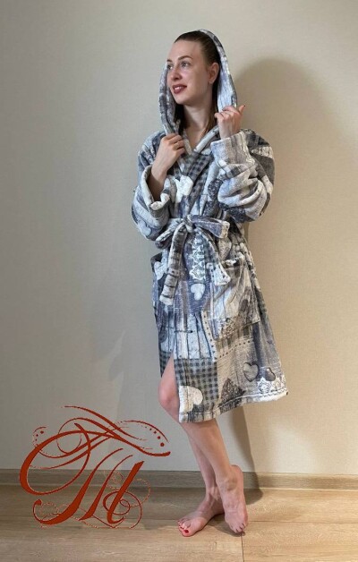 Халат флісовий з капюшоном - XL, довжина 100 см. "Серце"